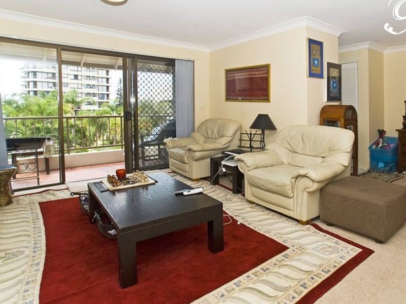 17/9 Bayview Street, Runaway Bay QLD 4216