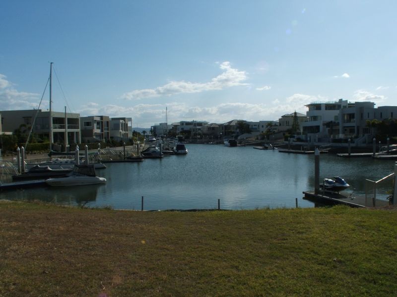 70 Sovereign Mile, Sovereign Islands QLD 4216