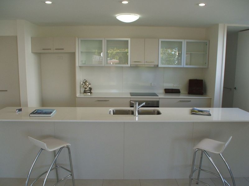 4/10 Imperial Parade, Labrador QLD 4215