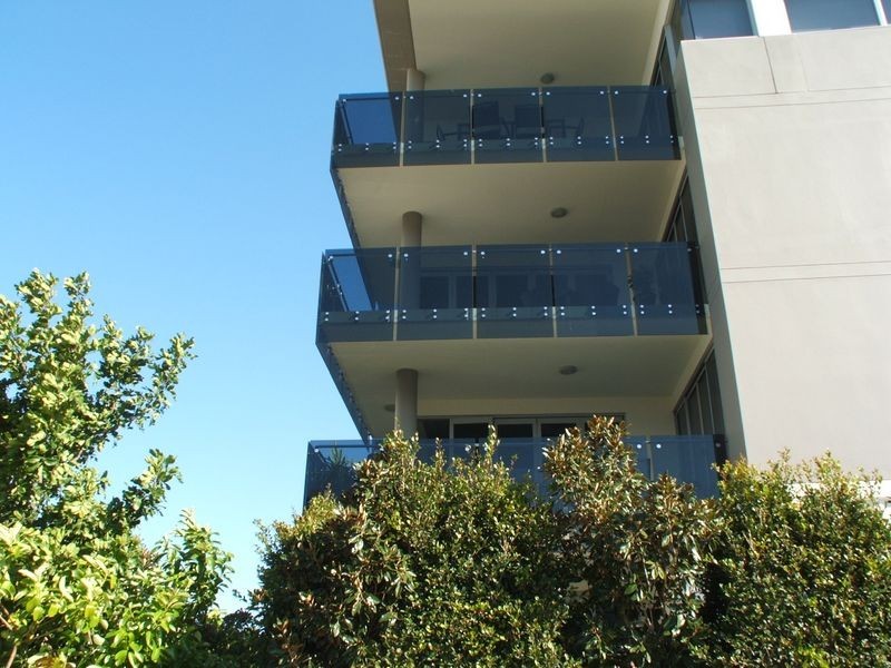 4/10 Imperial Parade, Labrador QLD 4215