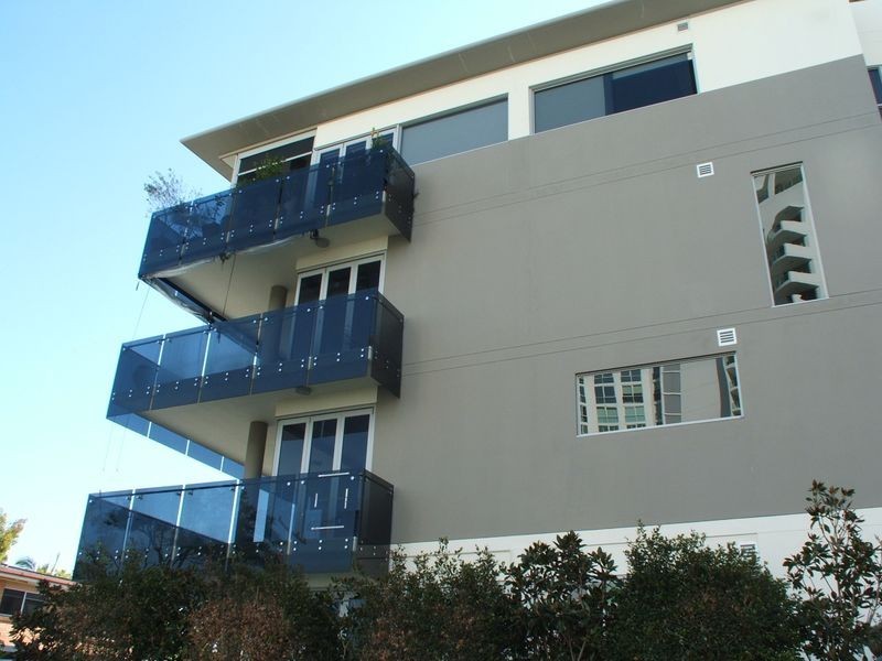 4/10 Imperial Parade, Labrador QLD 4215