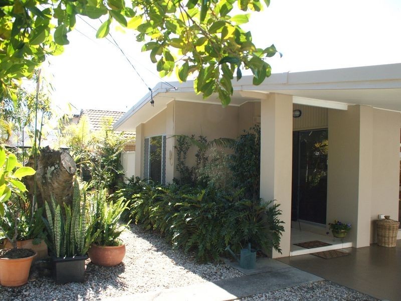 69 Jacaranda Avenue, Hollywell QLD 4216