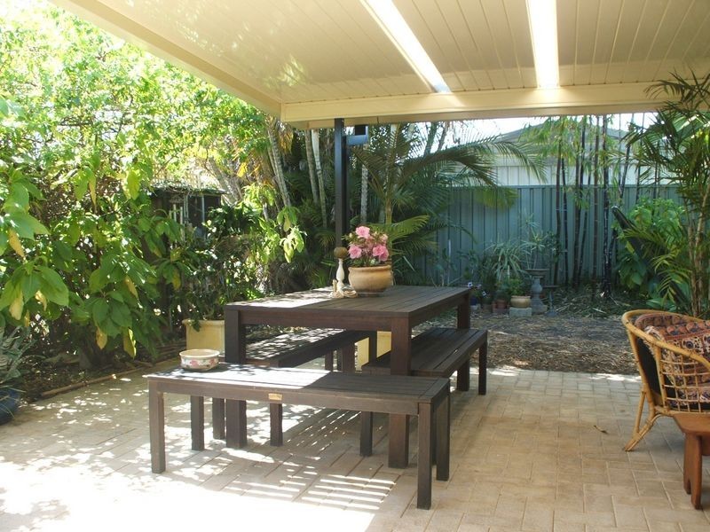 69 Jacaranda Avenue, Hollywell QLD 4216