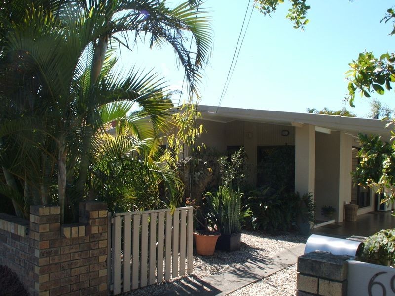 69 Jacaranda Avenue, Hollywell QLD 4216