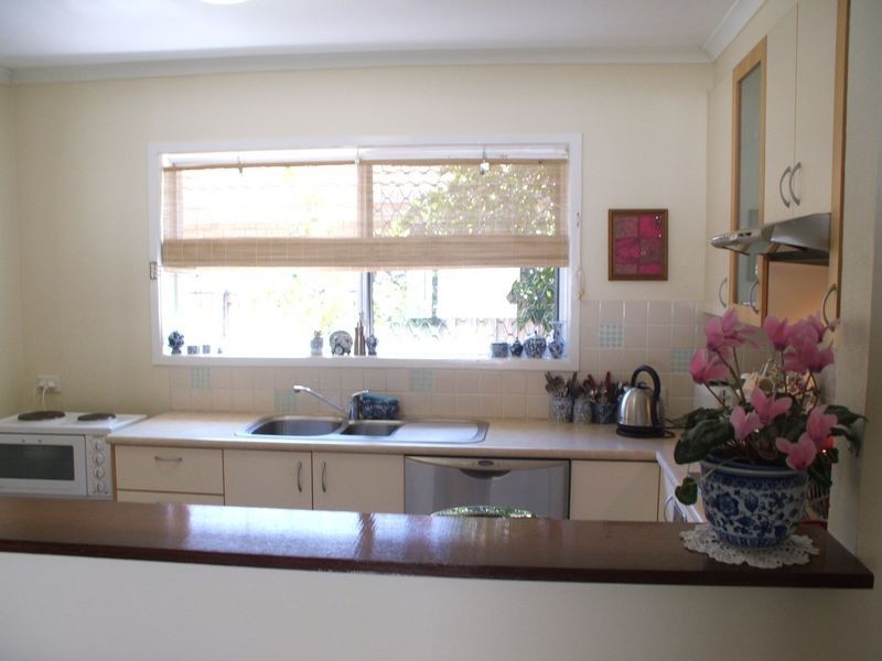 69 Jacaranda Avenue, Hollywell QLD 4216