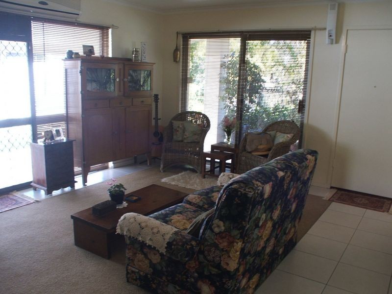 69 Jacaranda Avenue, Hollywell QLD 4216