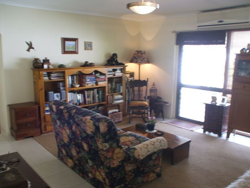 69 Jacaranda Avenue, Hollywell QLD 4216