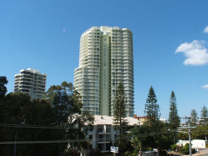 15/12-18 Bayview Street, Runaway Bay QLD 4216