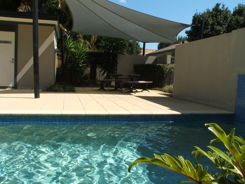 15/12-18 Bayview Street, Runaway Bay QLD 4216