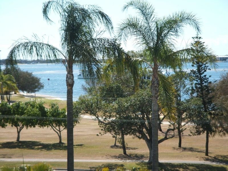 3/114 Marine Parade, Southport QLD 4215