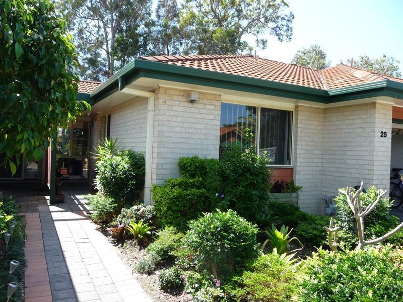 25/15 Monet Street, Coombabah QLD 4216