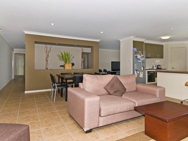 13 Seawind Road, Coomera QLD 4209