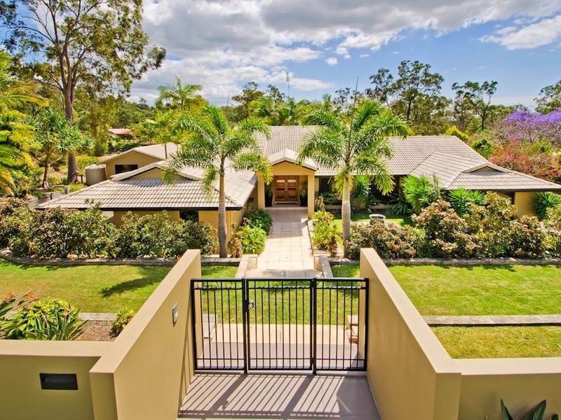 9 Evergreen Court, Parkwood QLD 4214