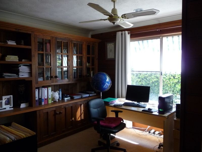 42 Peter Thomson Drive, Parkwood QLD 4214