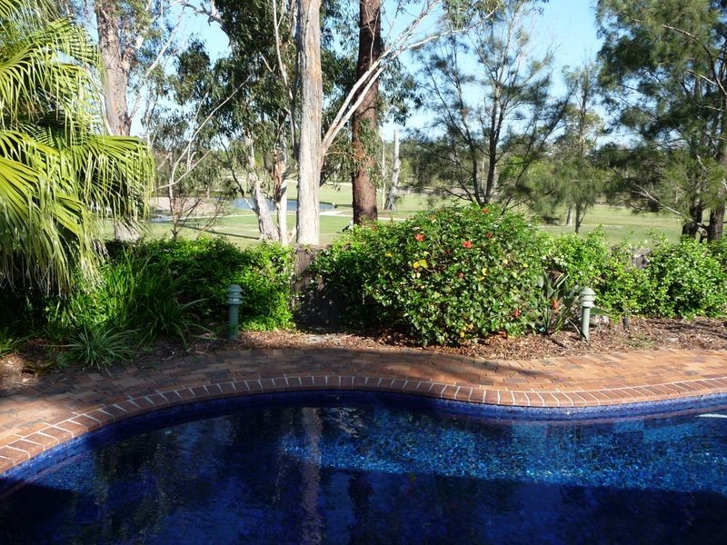 42 Peter Thomson Drive, Parkwood QLD 4214