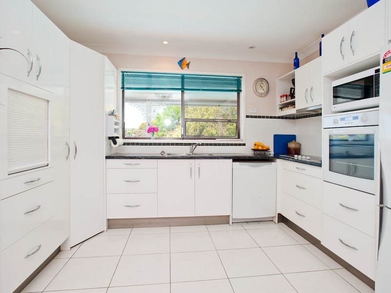 13 Dimitri Avenue, Biggera Waters QLD 4216