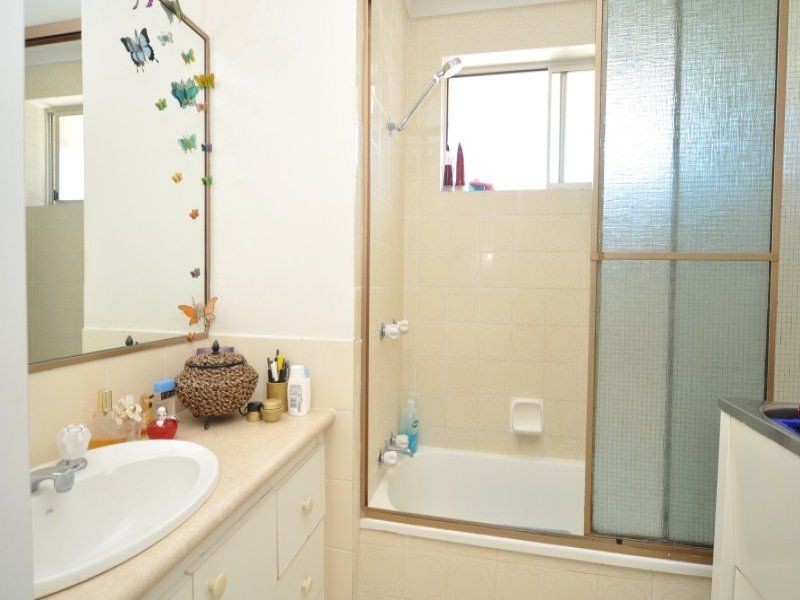 7/24 Madang Cres, Runaway Bay QLD 4216