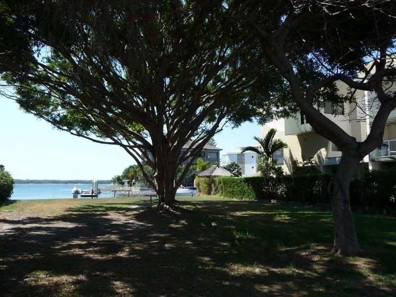 7/24 Madang Cres, Runaway Bay QLD 4216