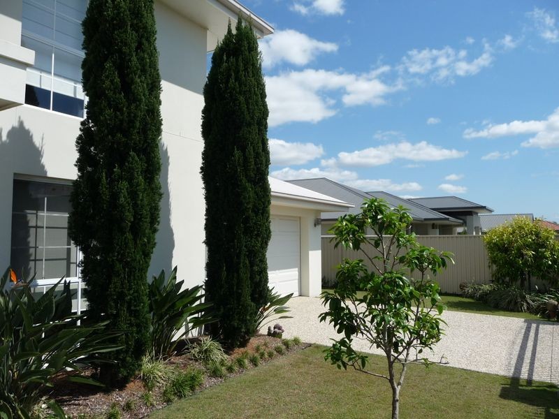 4 Torrevella Vista, Coombabah QLD 4216