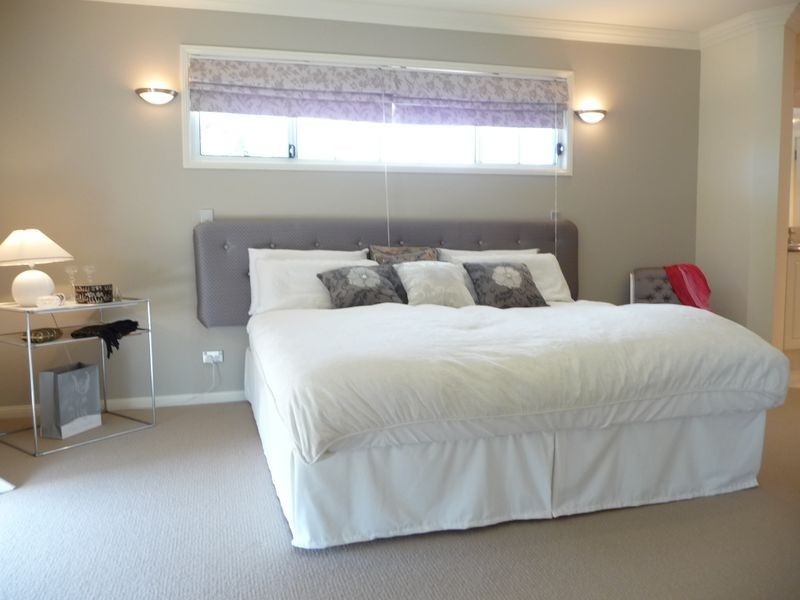 4 Torrevella Vista, Coombabah QLD 4216