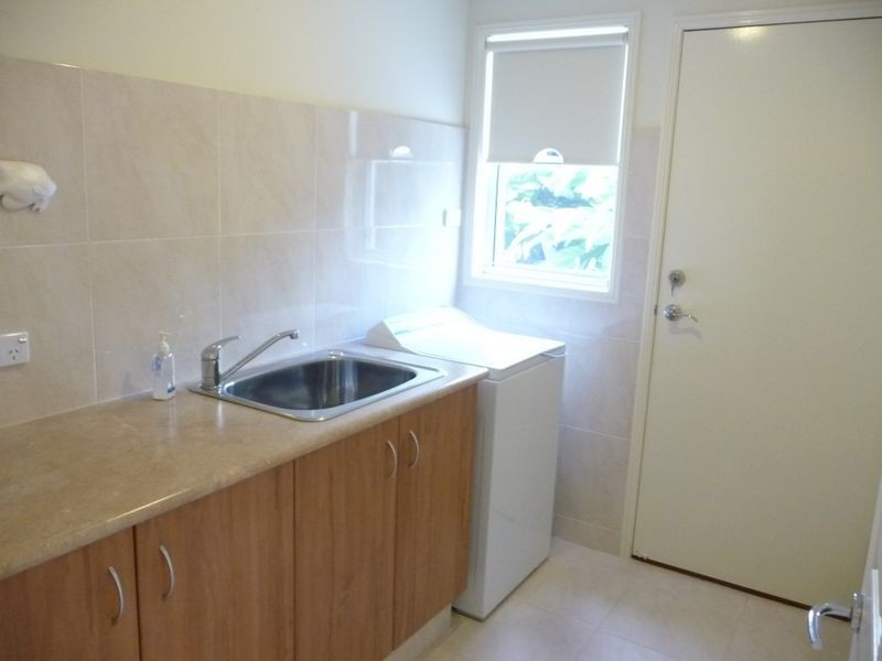 4 Torrevella Vista, Coombabah QLD 4216