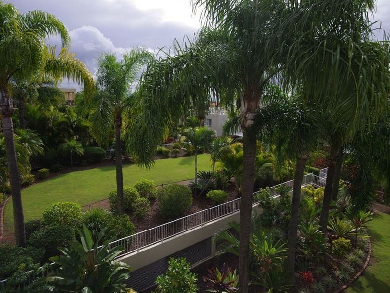 92/1 Lee Road, Runaway Bay QLD 4216