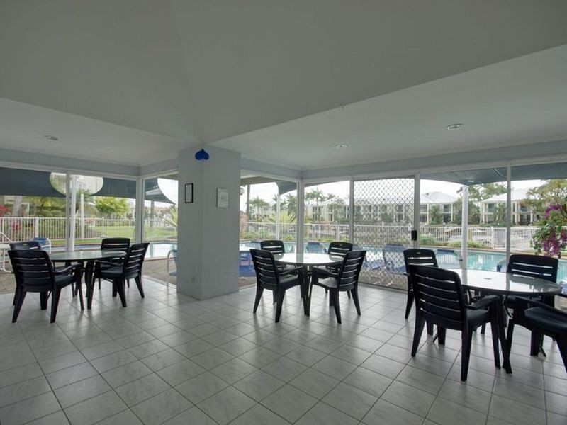 92/1 Lee Road, Runaway Bay QLD 4216