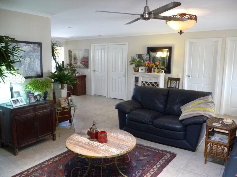 1/31 Kangaroo Avenue, Coombabah QLD 4216