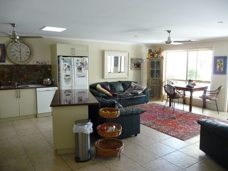 1/31 Kangaroo Avenue, Coombabah QLD 4216