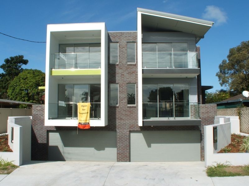 2/24 Drake Avenue, Paradise Point QLD 4216