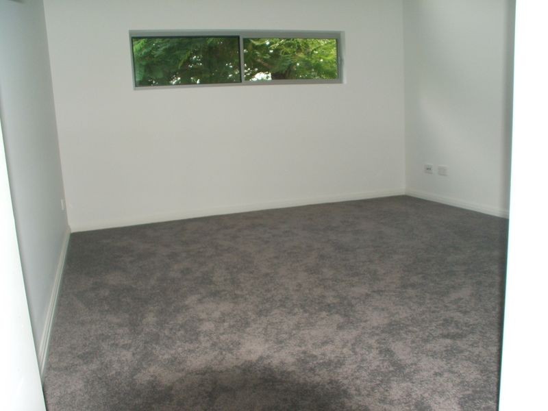 2/24 Drake Avenue, Paradise Point QLD 4216