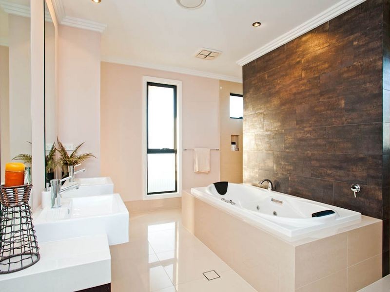 27 Canada Place, Arundel QLD 4214