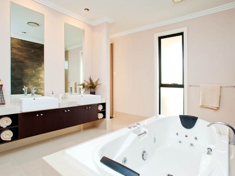 27 Canada Place, Arundel QLD 4214