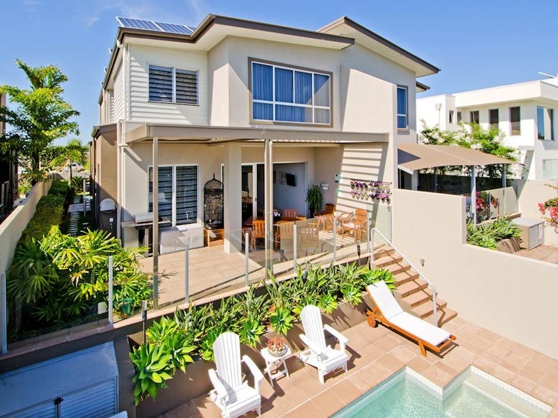 2/9 SOUTH QUAY DRIVE, Biggera Waters QLD 4216