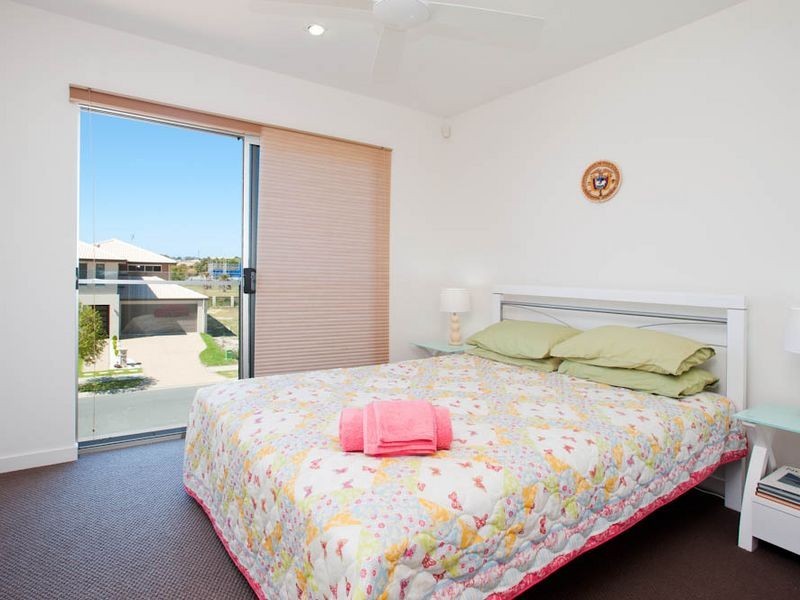 2/9 SOUTH QUAY DRIVE, Biggera Waters QLD 4216