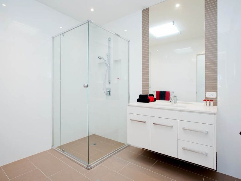 2/9 SOUTH QUAY DRIVE, Biggera Waters QLD 4216