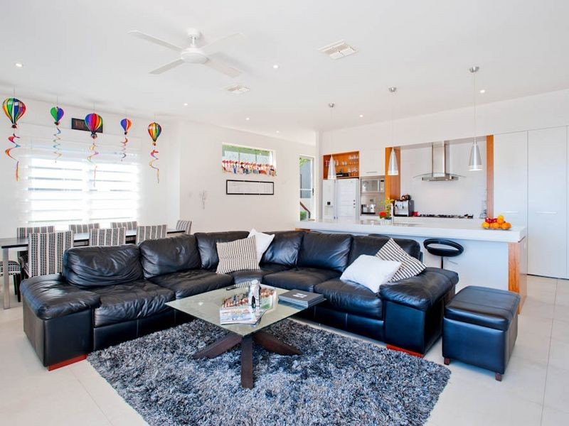2/9 SOUTH QUAY DRIVE, Biggera Waters QLD 4216