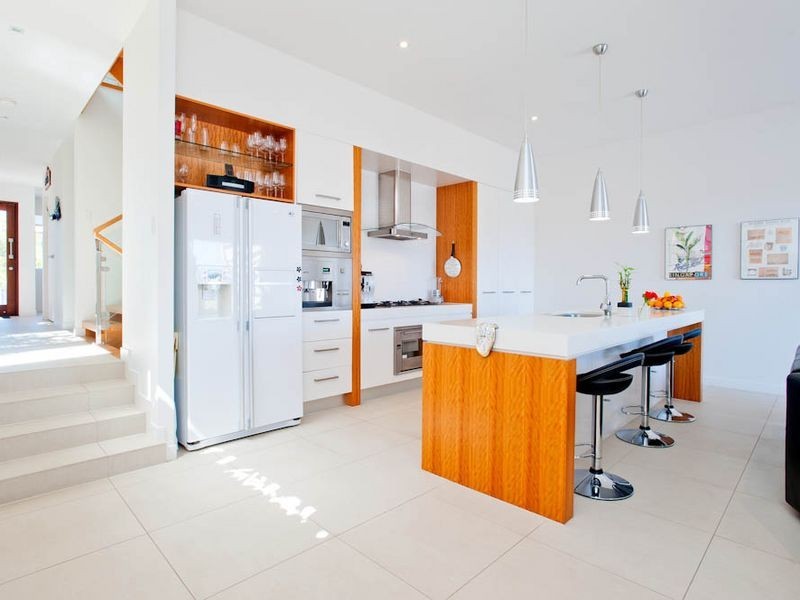 2/9 SOUTH QUAY DRIVE, Biggera Waters QLD 4216