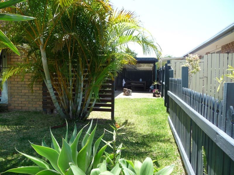 1/15 COVENTRY COURT, Labrador QLD 4215