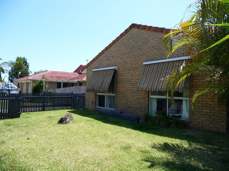 1/15 COVENTRY COURT, Labrador QLD 4215