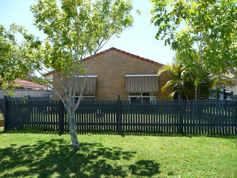 1/15 COVENTRY COURT, Labrador QLD 4215