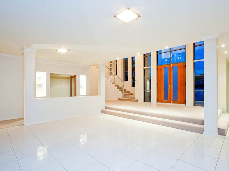 89 EDINBURGH ROAD, Benowa QLD 4217