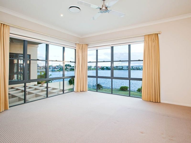 89 EDINBURGH ROAD, Benowa QLD 4217