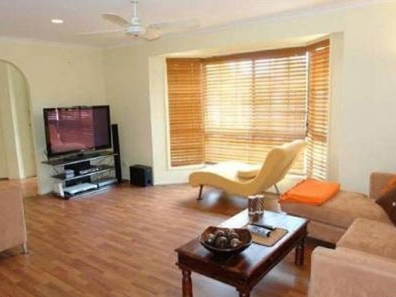 3 RANGE COURT, Arundel QLD 4214