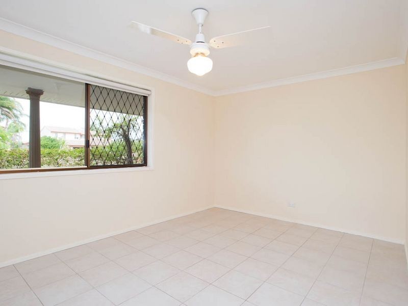 77 OXLEY DRIVE, Paradise Point QLD 4216