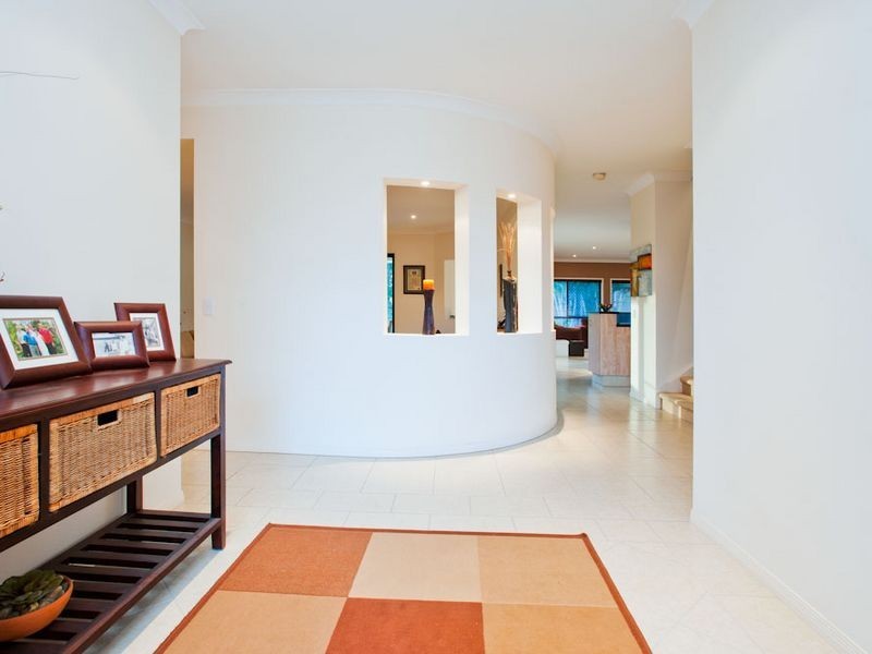 13 BLACKFEN COURT, Arundel QLD 4214