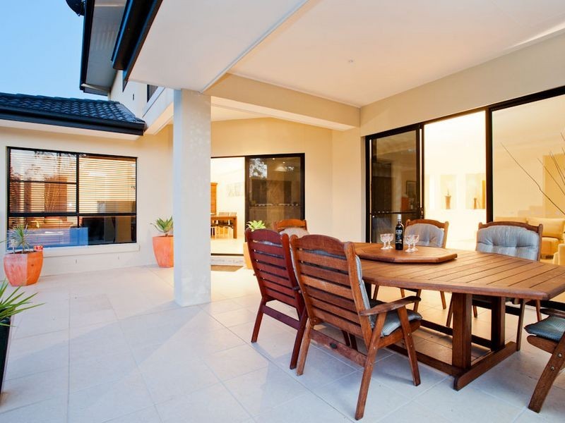 13 BLACKFEN COURT, Arundel QLD 4214