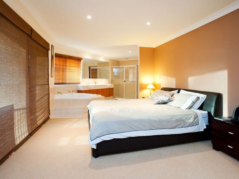 13 BLACKFEN COURT, Arundel QLD 4214