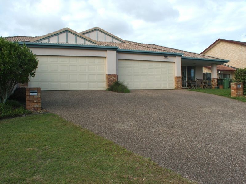 2/225 Government Road, Labrador QLD 4215
