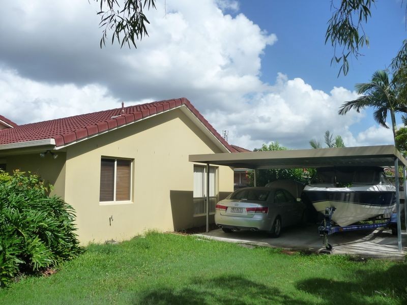 162 MONTEREY KEYS DRIVE, Monterey Keys QLD 4212